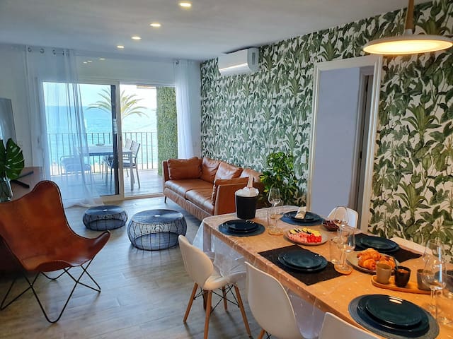 Ted’s seaview flat