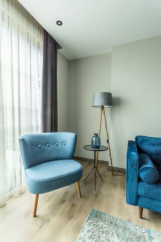 Winter Garden Suite – 24/7 Service & Free Cleaning gallery image 5