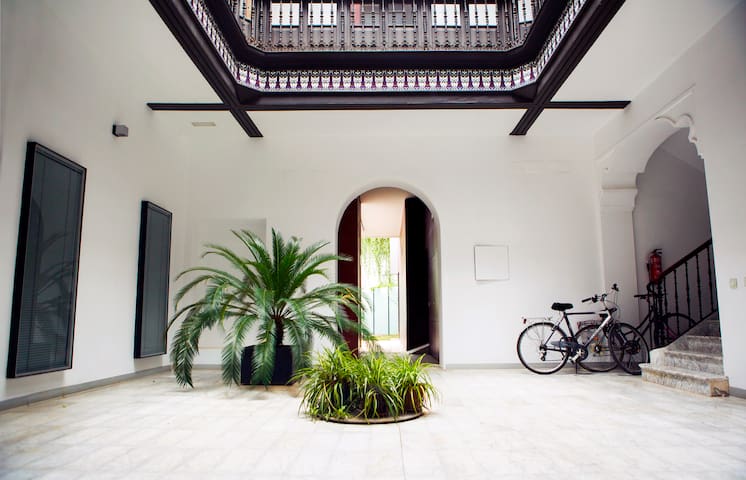 Nice flat with parking in the heart of Seville