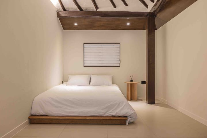 Entire home with 2 bedrooms in Yeosu - 나진별채