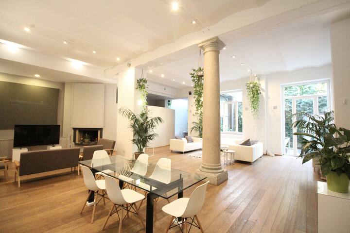 Cozy and Beautiful Condo In the Heart Of Milan gallery image 2