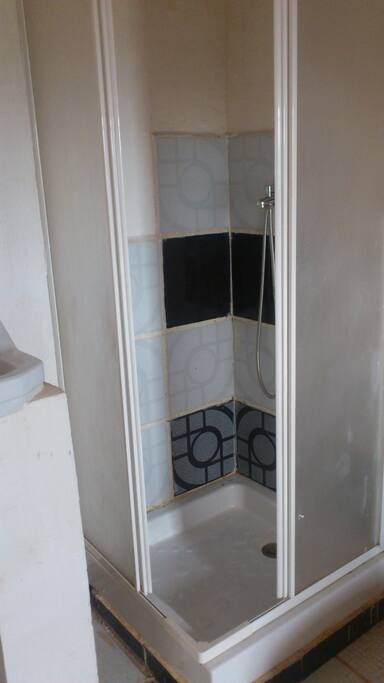 salle d'eau propre