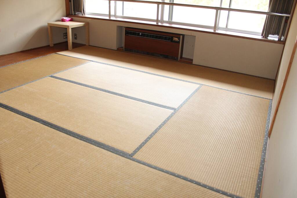 Traditional Futon/Tatami Room