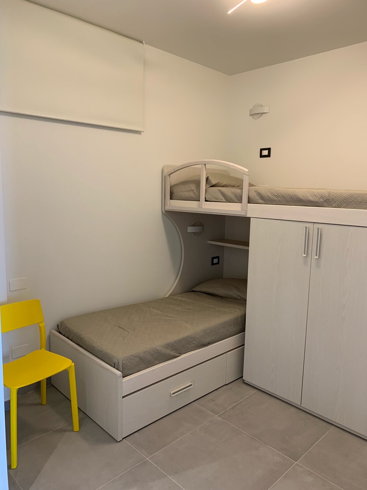 Spálňa s otvoreným priestorom nemá dvere !