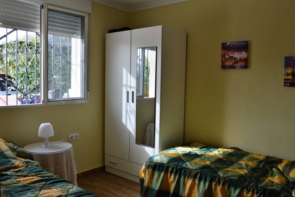 Habitación Libro