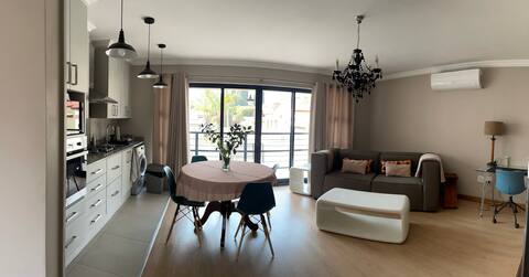 Apartment 51B, in secure boomed area with WiFi
