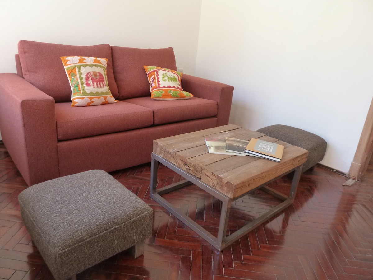 Dvojlôžková rozkladacia pohovka v samostatnej hale