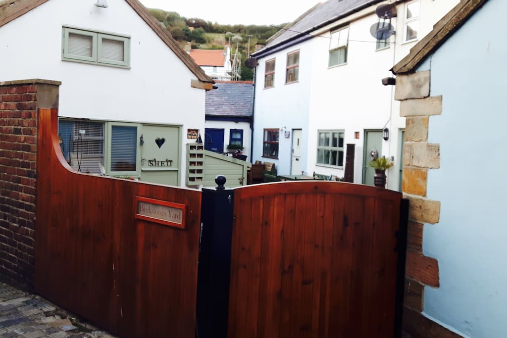 Beckstones Yard within Chapel Yard