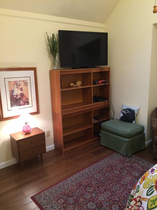 Rosemary Room (master suite)