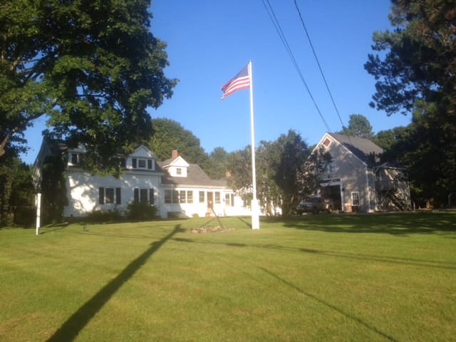 Private Maine Farmhouse Suite