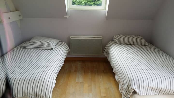 Под Спална соба 2 (2 кревета 90) фотографија 1