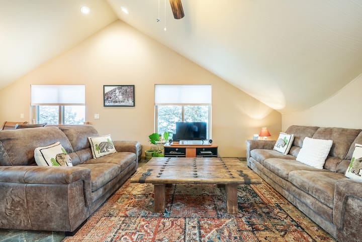 ★Comfortable Nature Retreat★ Trails, Lake & Dining