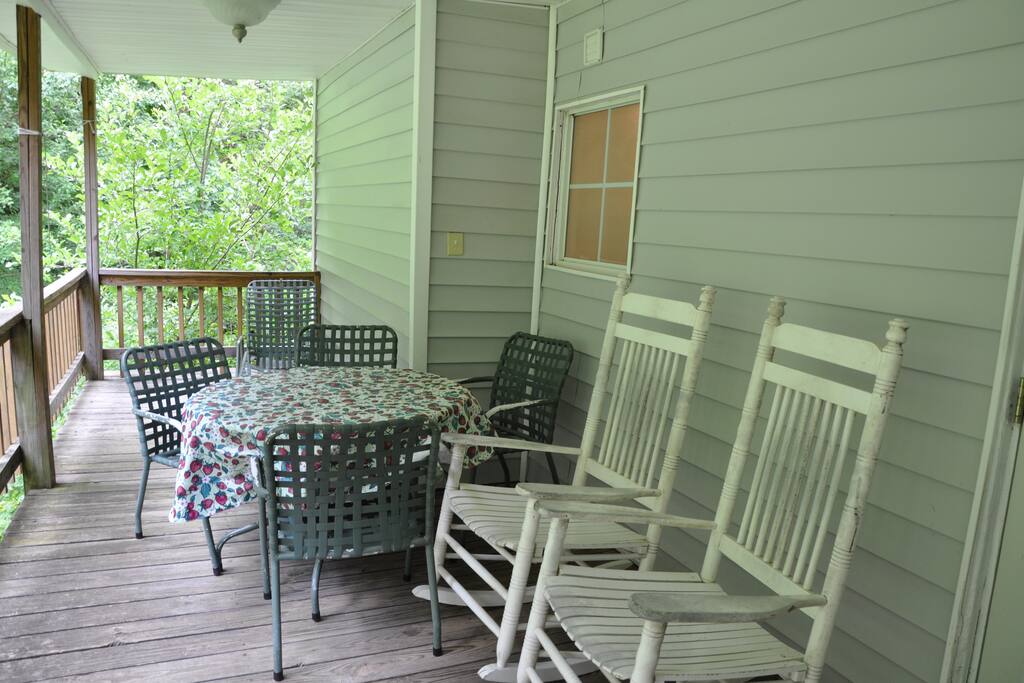Private, secluded rocking chair relaxation...just what you were looking for!