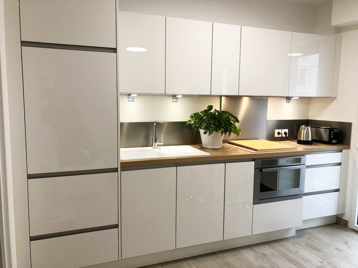 Top Airbnb: Superb studio 100 m from the beaches in Cannes