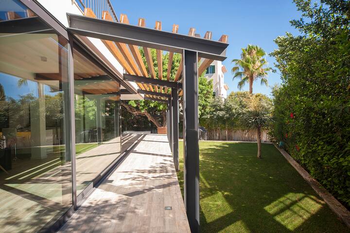 Portals Nous Mallorca Pool and Hot Tub gallery image 5