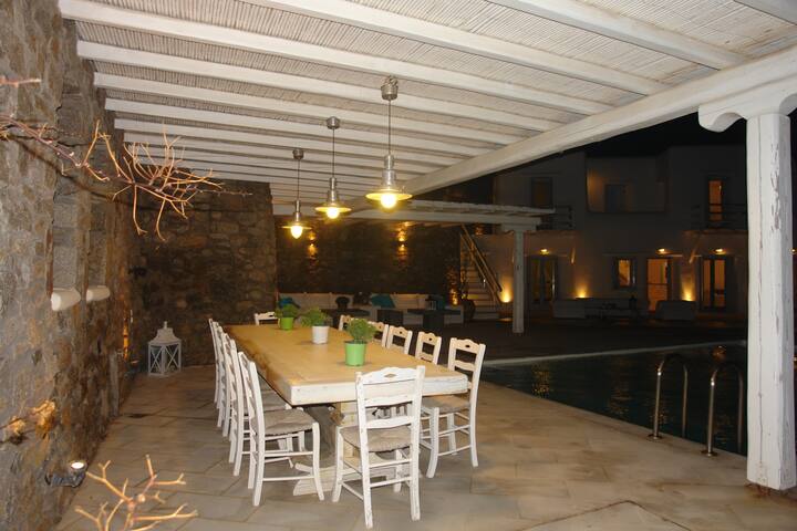 Γαλήνη, ήλιος και θέα στο Αιγαίο gallery image 4