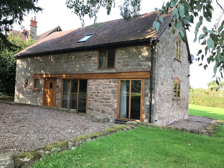 Beautiful stone coach house in a rural location. Cottages for Rent in