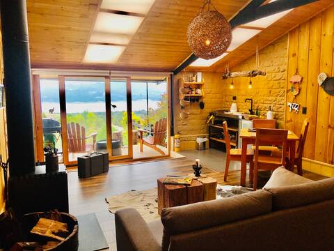 Cantarana Gall., cabin, BBQ, fireplace, landscaping