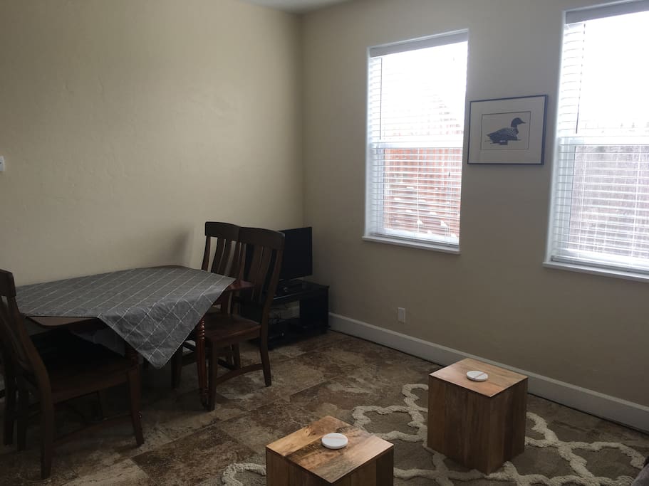 Living Room/Dining Area