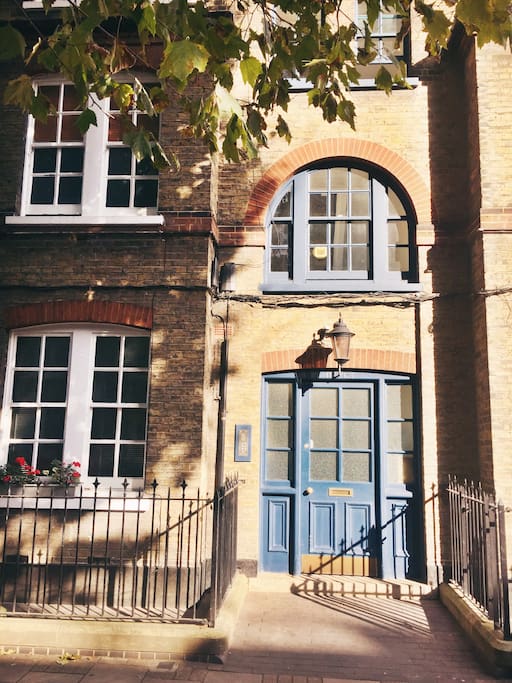 Flat Exterior