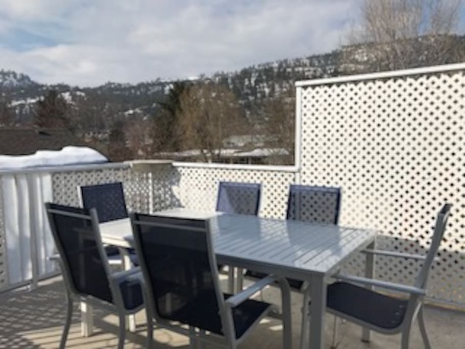 Deck with view of mountains.