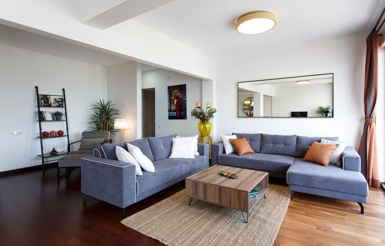 Magical Bosphorus View Apartment in Cihangir 23 gallery image 3