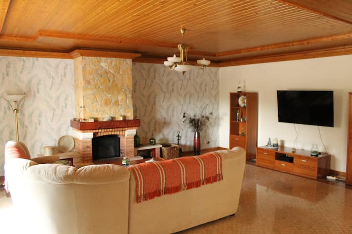 Casa Das Laranjeiras - Moradia Completa - Batalha