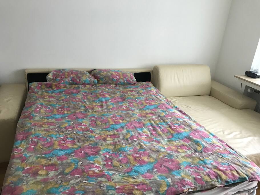Couch offen