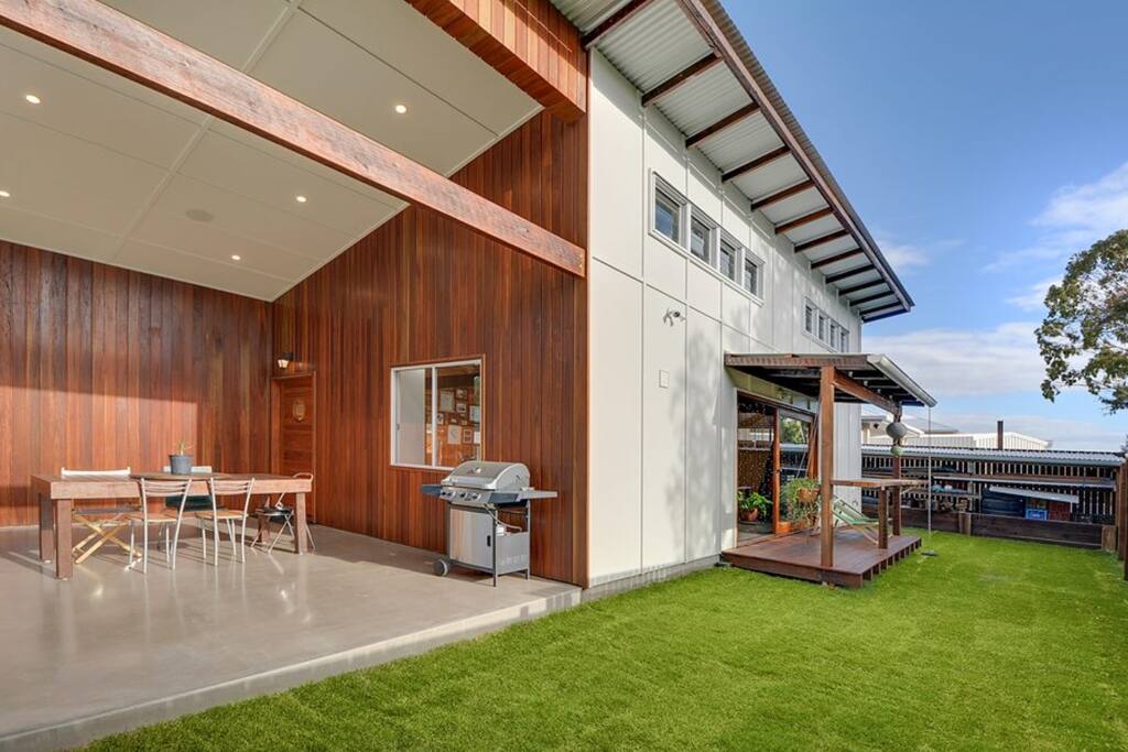 We have a big lawn area ideal for kids play and picnics. The BBQ will be available for your pleasure.