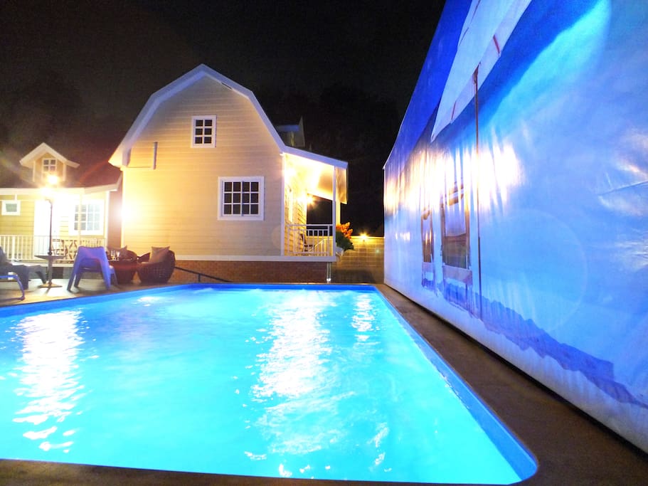 Night time party pool side or dinner in your styles.