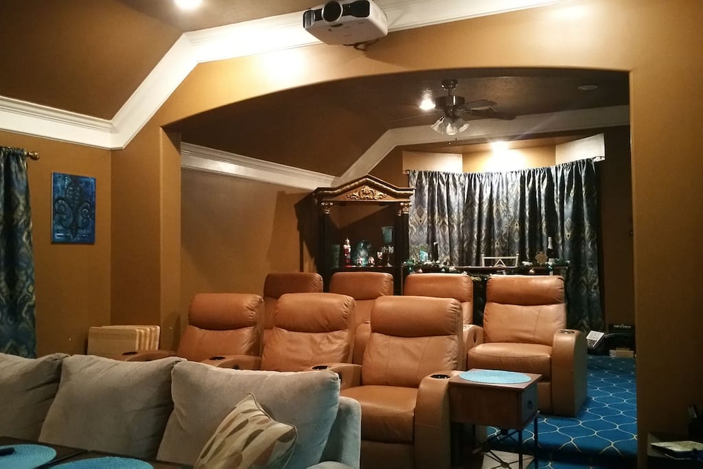 Seating for 10 with room for extra chairs.