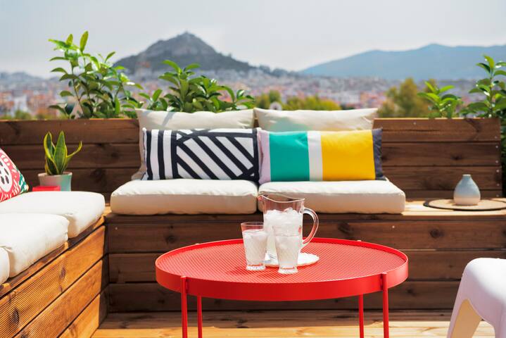 Athenian House Beside The Acropolis gallery image 4