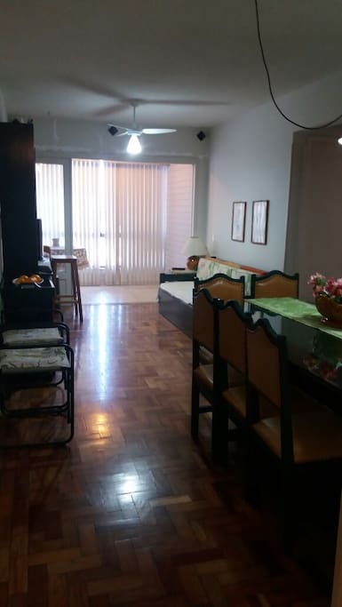 Sala com a sacada