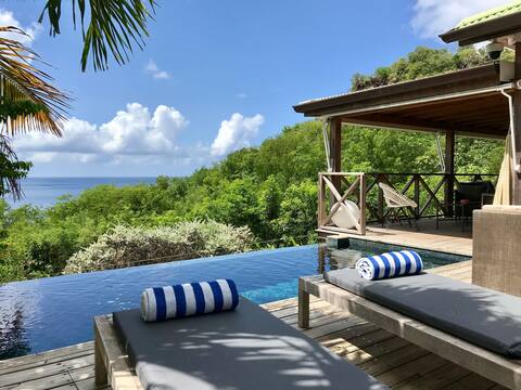 Charming villa, 4 bedroom, swimming pool, beach 150 m away