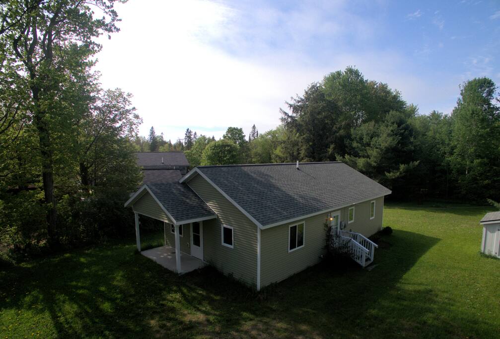 Pictured Rocks right on H58 (Entire House) Houses for Rent in