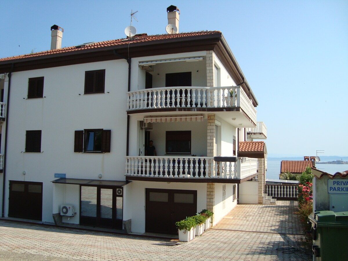 Apartment Carmen