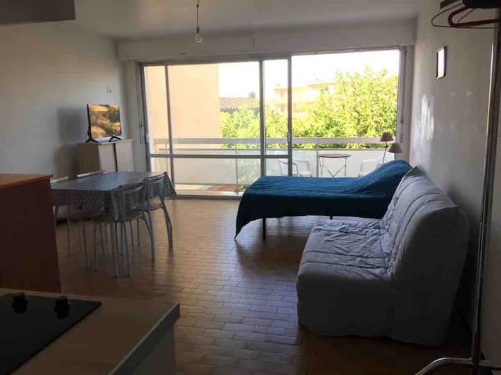Grand Studio Avec Balcon à 50m De La Plage - Vendres