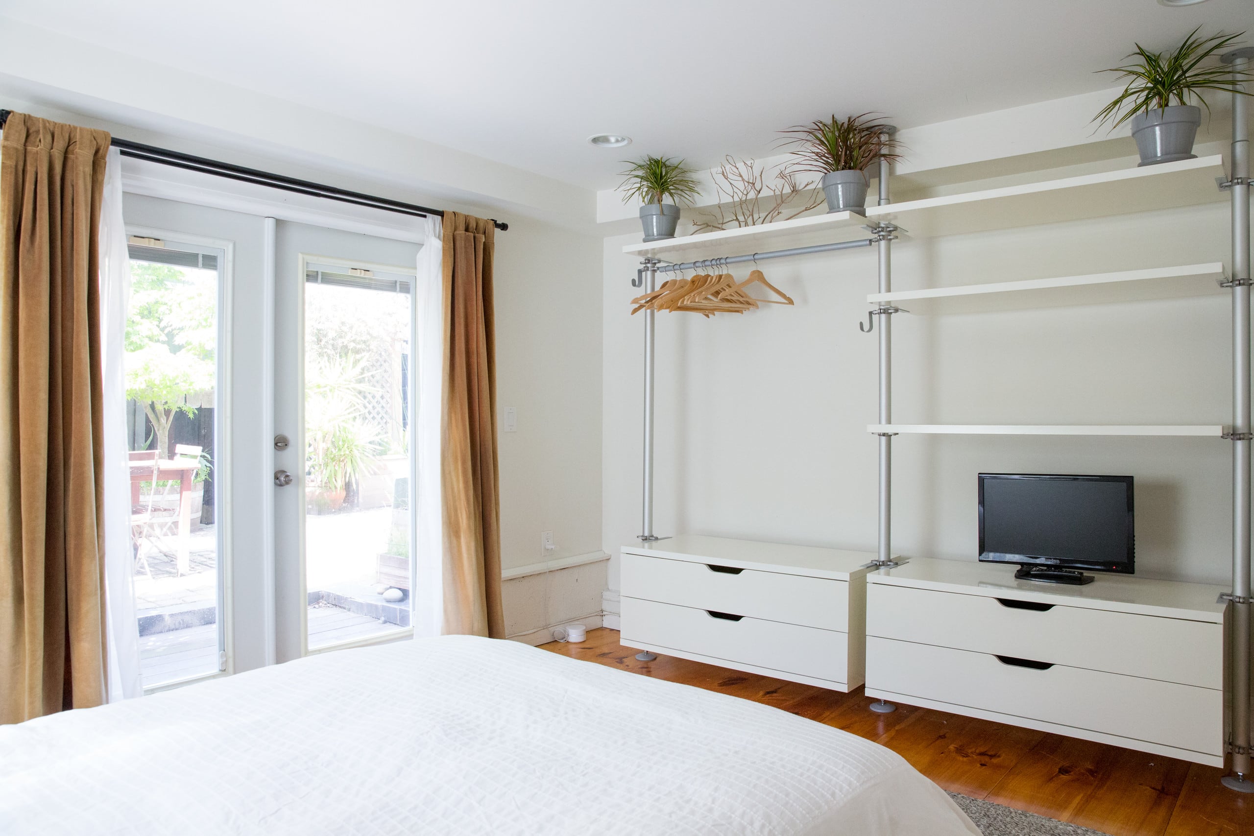 Home in San Francisco · ★4.99 · 3 bedrooms · 3 beds · 3 baths - Image 13