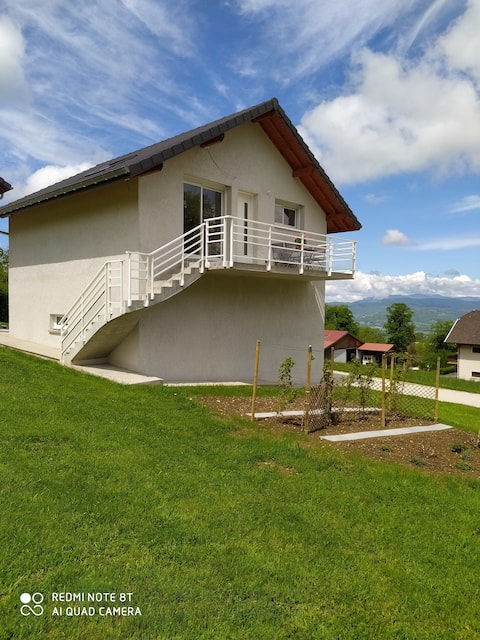 Loïc and Katia welcome you to Panorama