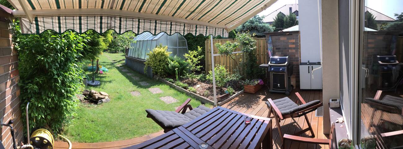 House with garden and terrace 11 min Prague Castle