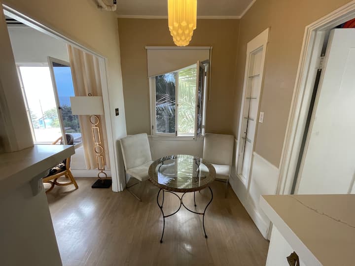 Penths.oceanviews.parking. Laundry.beachside - Los Angeles, CA