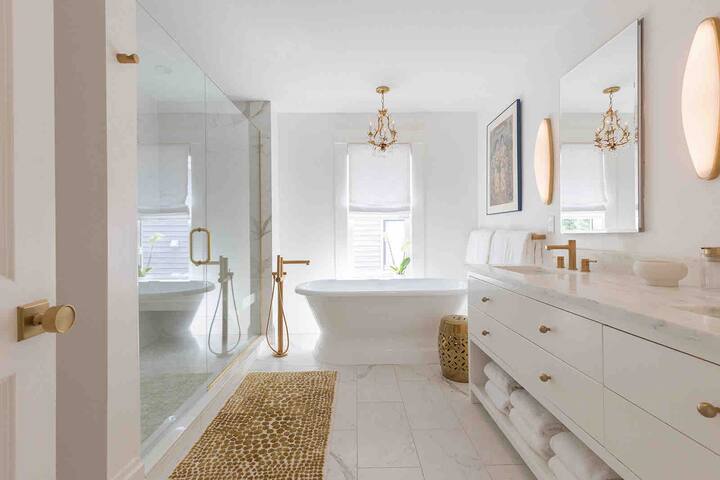 Luxury close to Children’s Hospital gallery image 4