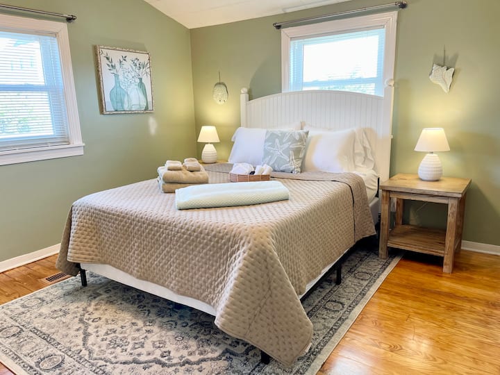 Spálňa 1 - veľká manželská posteľ 