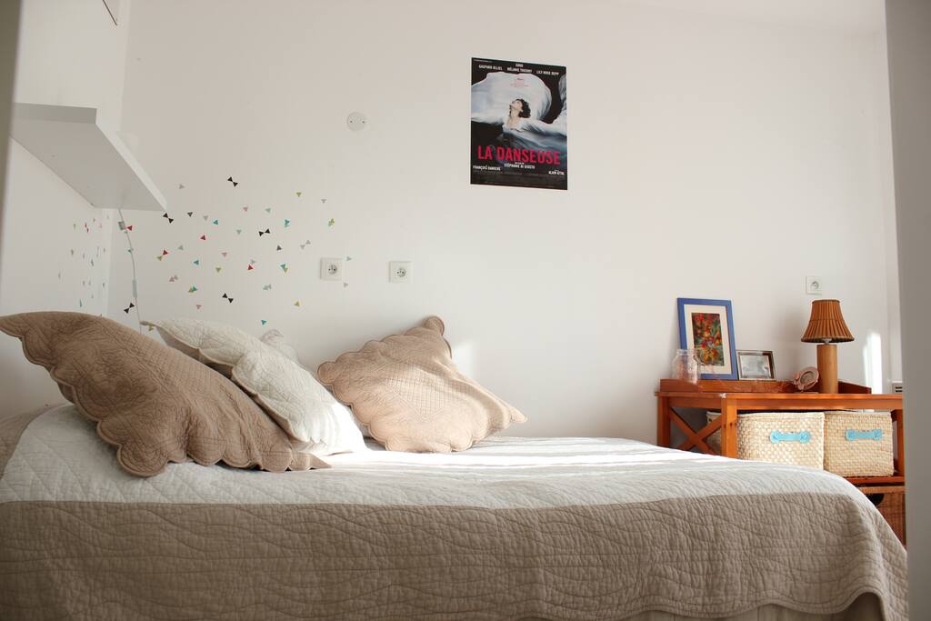 Chambre, lit double, bureau