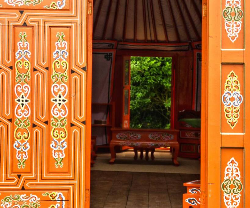 Bienvenue dans un décors traditionnel de Mongolie.