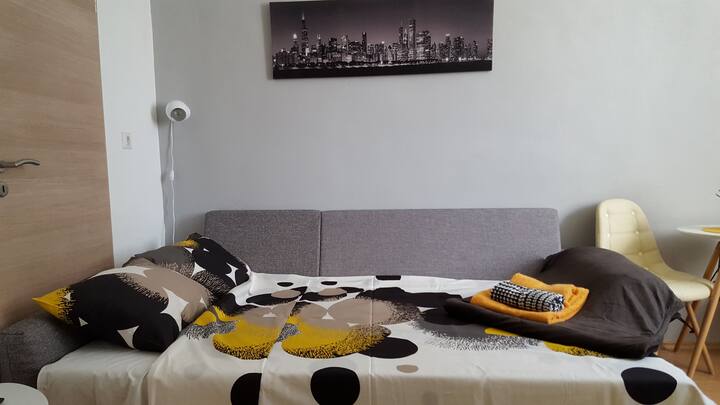 Cama