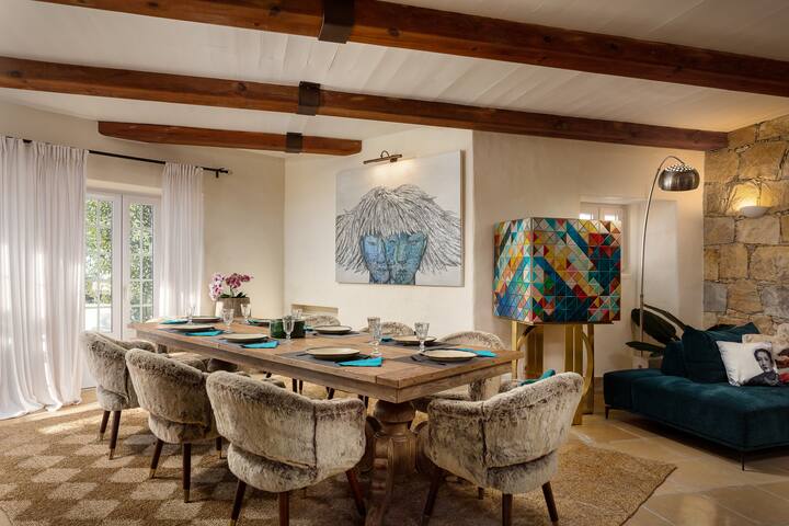 Writer’s Cottage – Luxury Home Inspiration gallery image 4