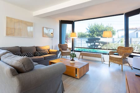 Palma,Pool, hottub, near beach ,13-23 July free