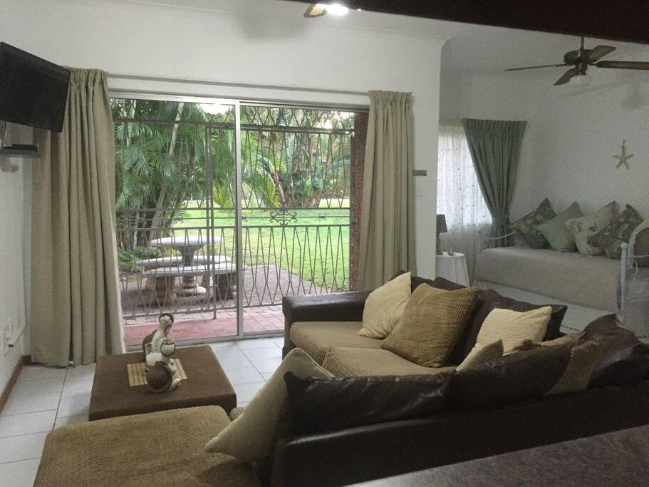 Living area/lounge