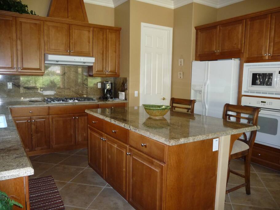 Gourmet kitchen